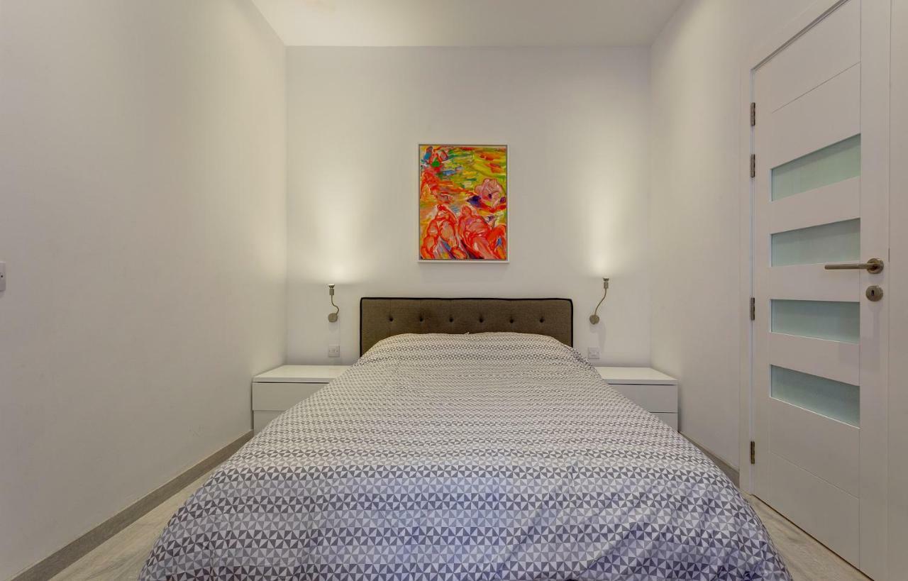 Cozy Apartment In An Amazing Location 斯利马 外观 照片